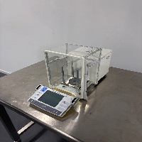 Mettler Toledo AX26 Balance image 1